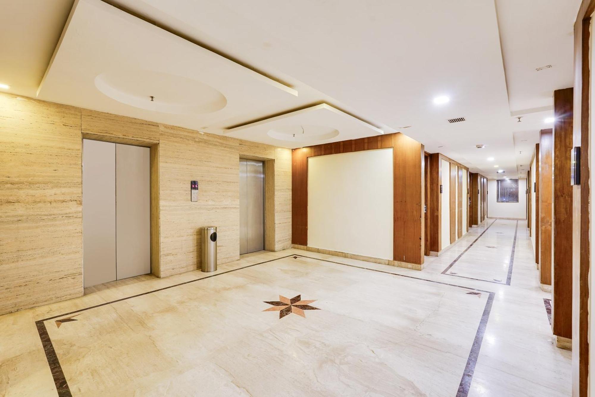 Super Townhouse Oak Alandur Near Chennai Airport Formerly Vijay Park Zewnętrze zdjęcie