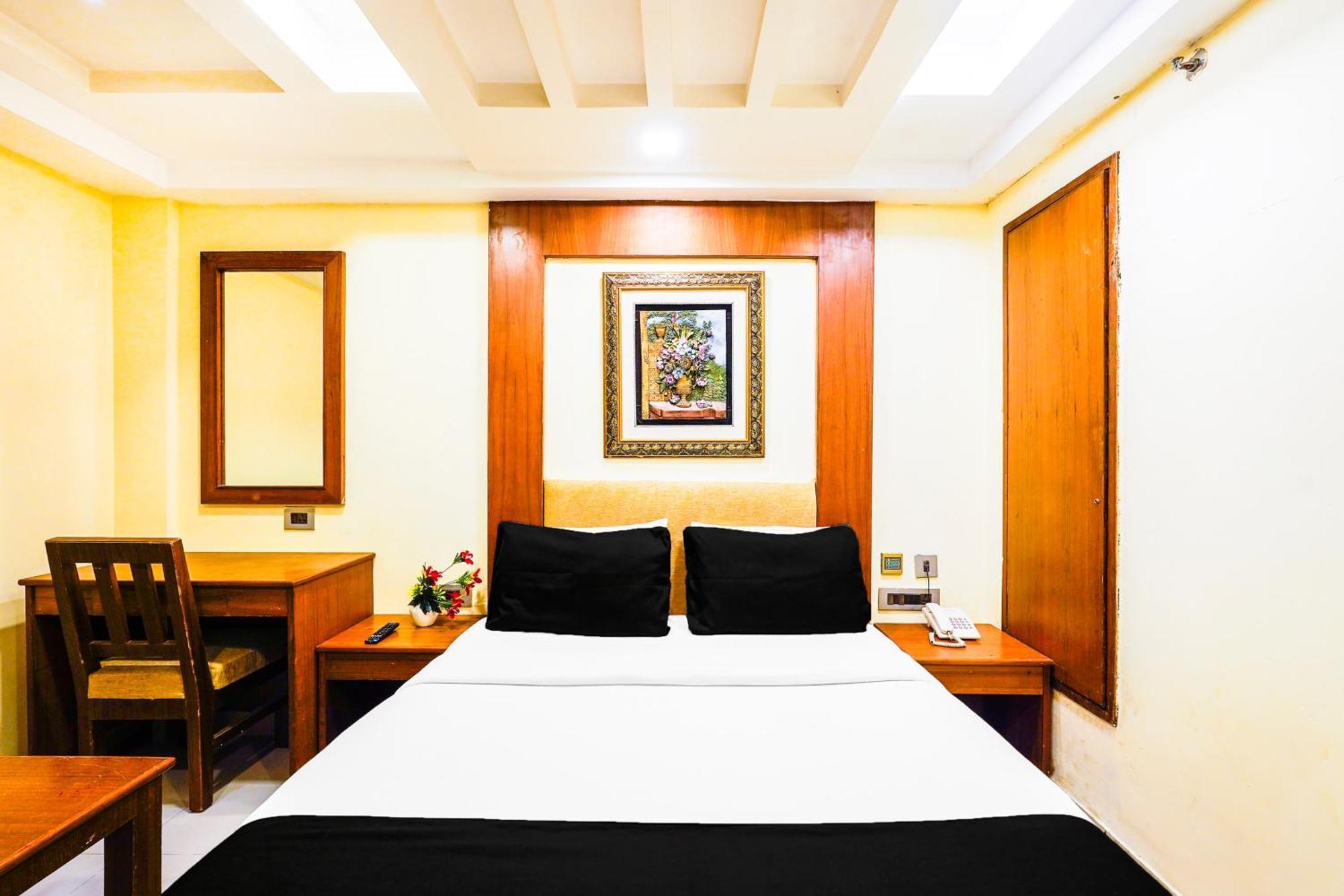Super Townhouse Oak Alandur Near Chennai Airport Formerly Vijay Park Zewnętrze zdjęcie