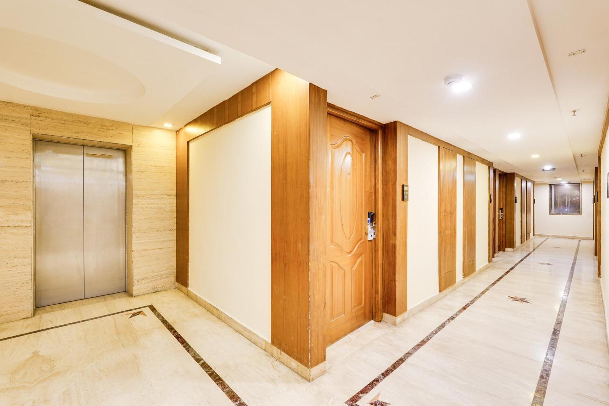 Super Townhouse Oak Alandur Near Chennai Airport Formerly Vijay Park Zewnętrze zdjęcie