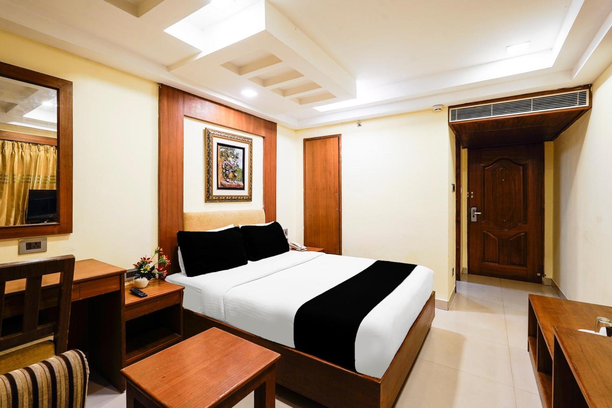 Super Townhouse Oak Alandur Near Chennai Airport Formerly Vijay Park Zewnętrze zdjęcie